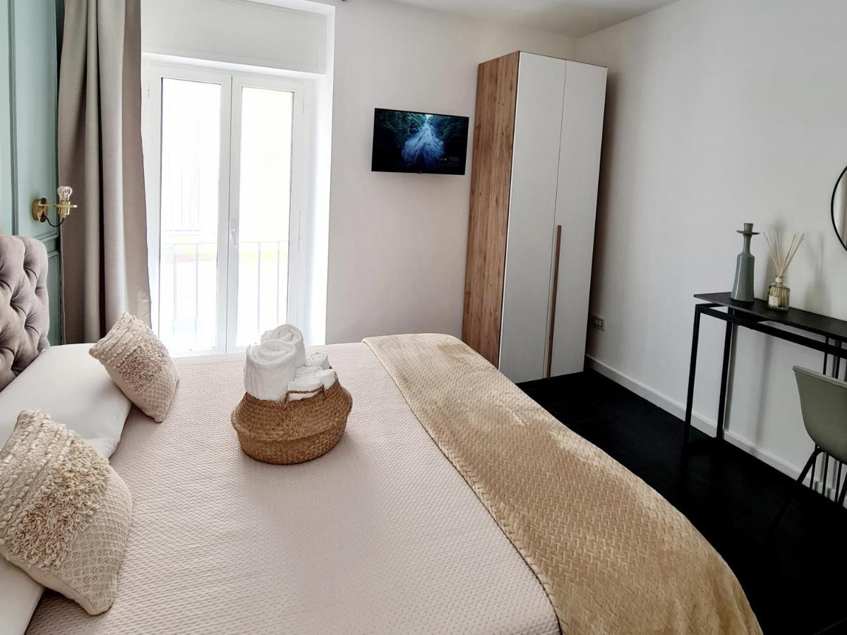 Lena Suite Bari Vecchia ภายนอก รูปภาพ
